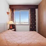With Ocean View דירה