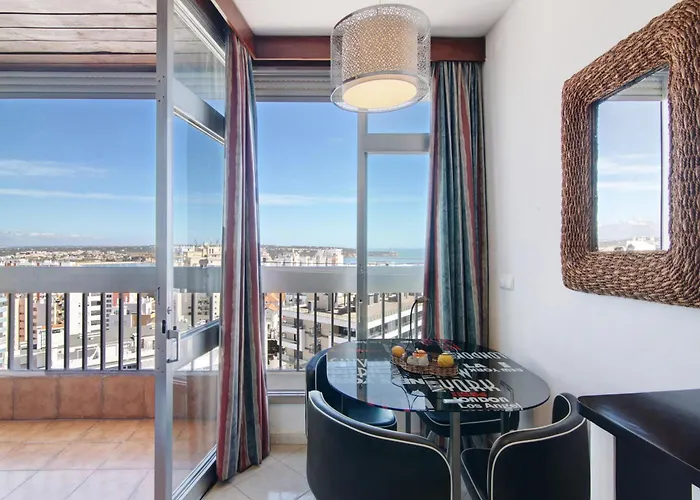 With Ocean View Daire